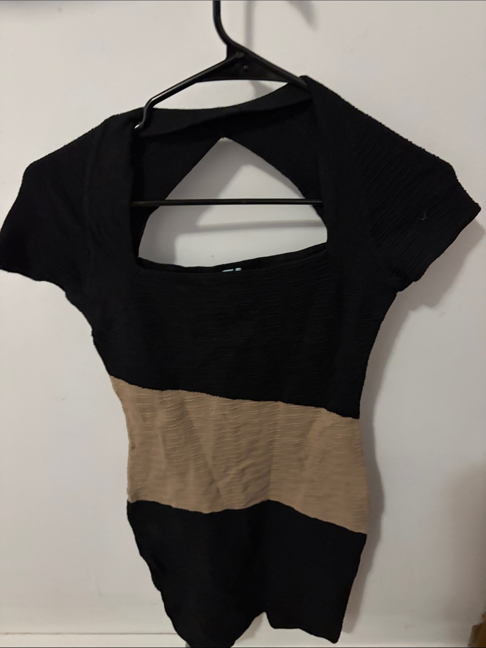 Guess Black and Tan Short Sleeve Square Neck Knit Top